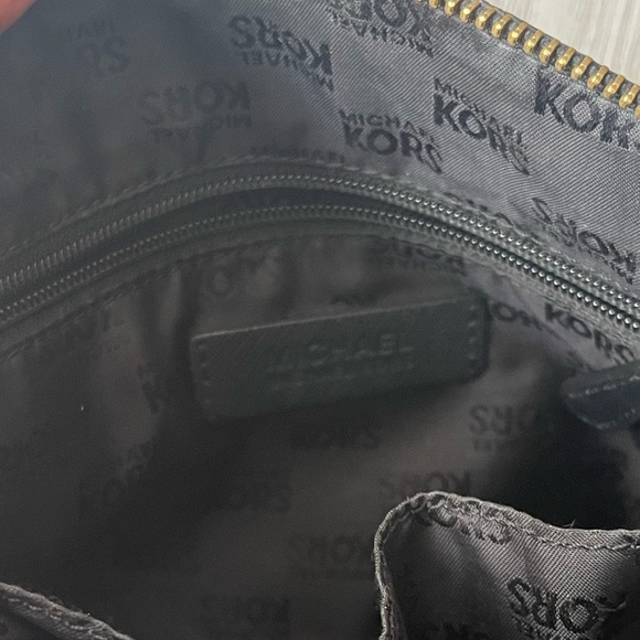 Michael Kors Crossbody Purse - Picture 4 of 8